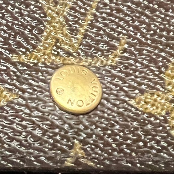 Louis Vuitton Authentic Vintage brown and Gold Monogram Tri-fold Wallet - Picture 8 of 17